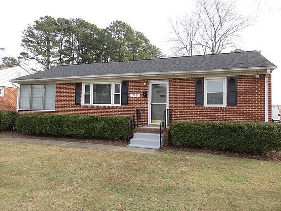 2nd image of 2501 Libbie Ave