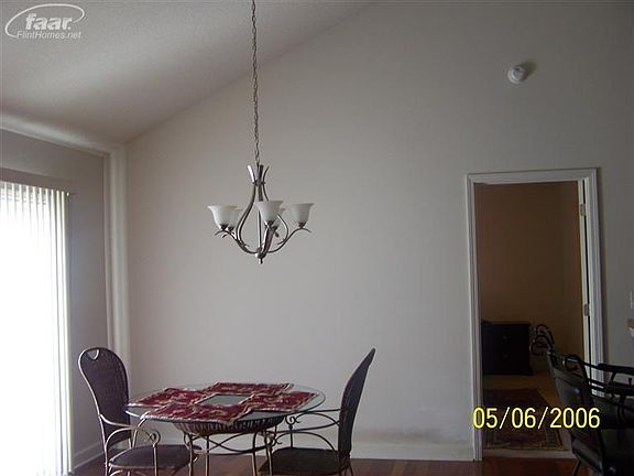 3rd image of 11387 Hidden Oaks Dr