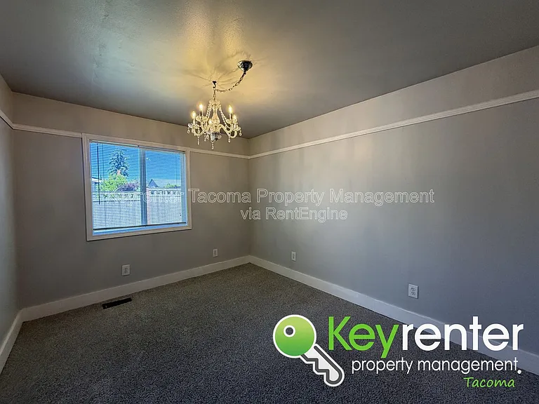 3201 N Mason Ave — Photo 8