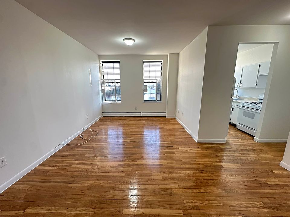 1st image of 512 W 151st St APT 4D