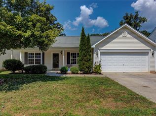 3565 Sydney Oaks Dr, Browns Summit, NC 27214