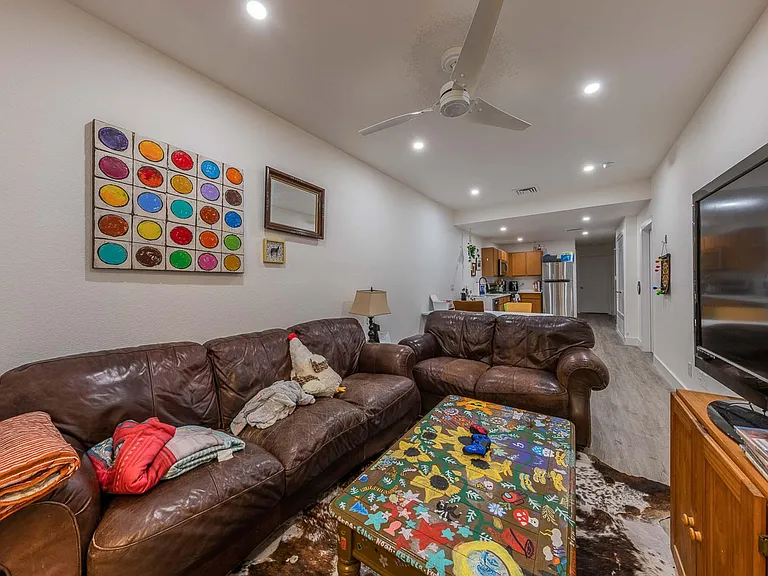 2824 Rio Grande St #204 — Photo 3