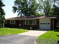 2nd image of 1806 Holly Ln