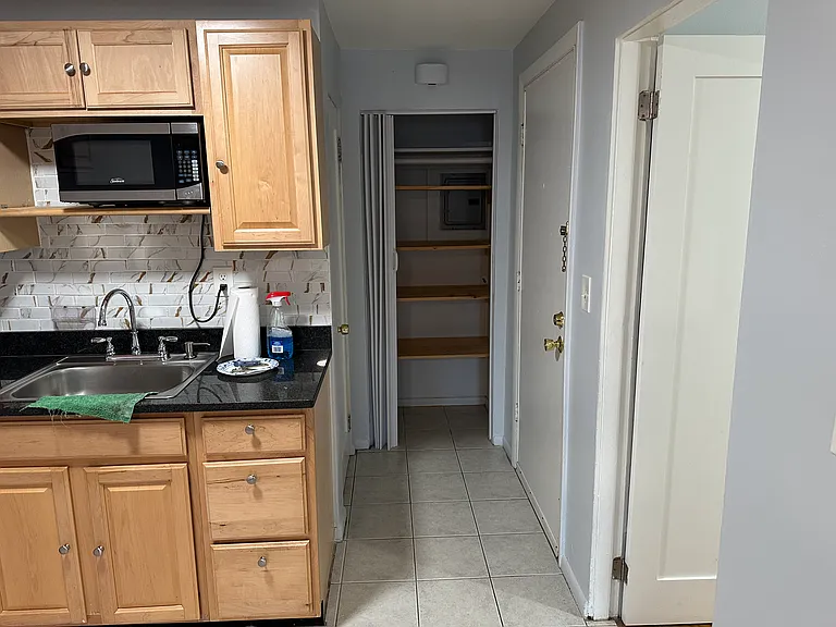 243 Lake St — Photo 4