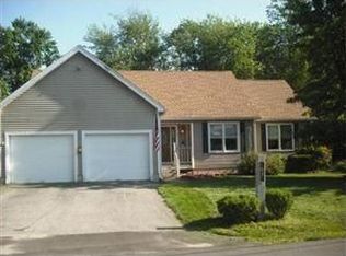 69 Pine St, Seabrook, NH 03874