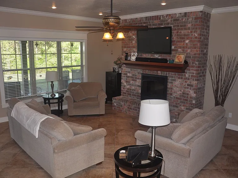 560 Hickory Ridge Rd — Photo 6