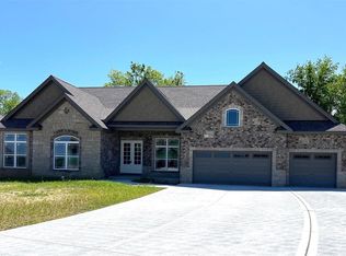 22 Baywood Xl Bellevaux St, Saint Charles, MO