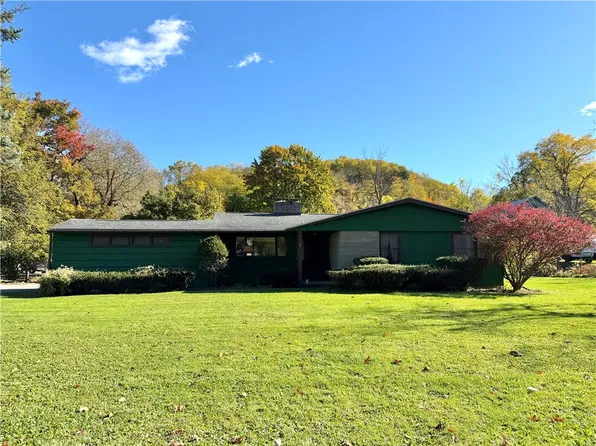 8 Cohocton St, Naples, NY 14512