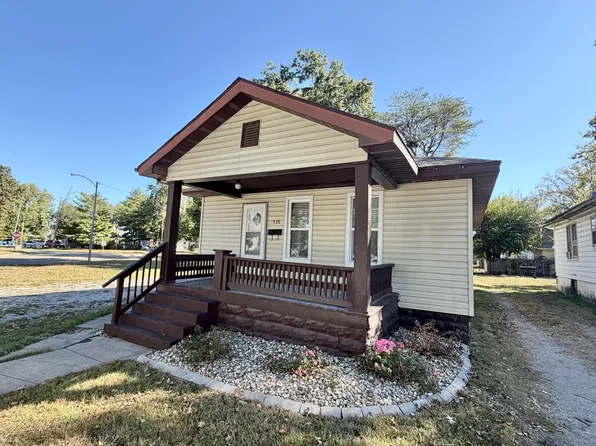 135 N James Ave, Centralia, IL 62801