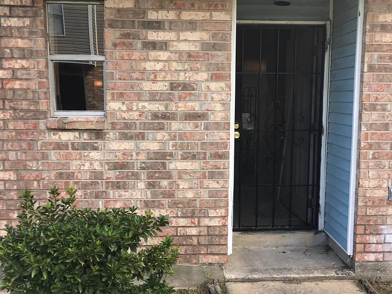 10700 Roger Dr #E — Photo 5