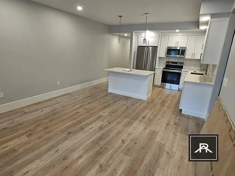 124 Kenrick St #4 — Photo 3