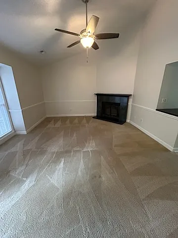 2 bed, 1087 sqft, $1,650 — Photo 2