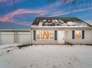 753 Governor Rd, Valparaiso, IN 46385