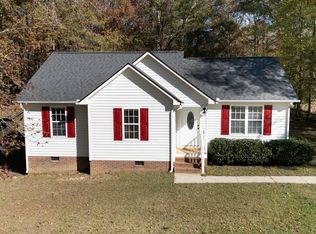 136 Pebblestone Ct, Willow Spring, NC 27592