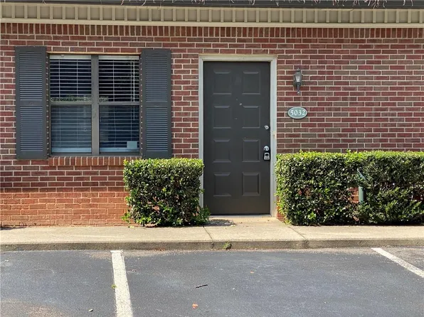 5032 Top Cat Ct, Buford, GA 30518