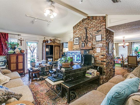 4th image of 503 Hinsdale Dr