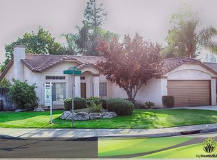 812 Silver Oak Dr, Bakersfield, CA 93312