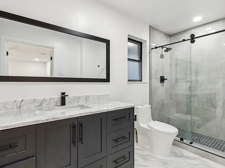 7420 Royal Ln — Photo 13
