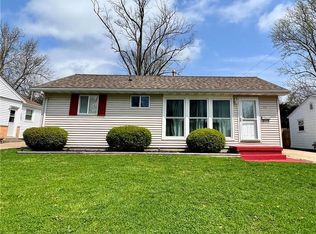 44 E Carroll Dr, Decatur, IL 62521
