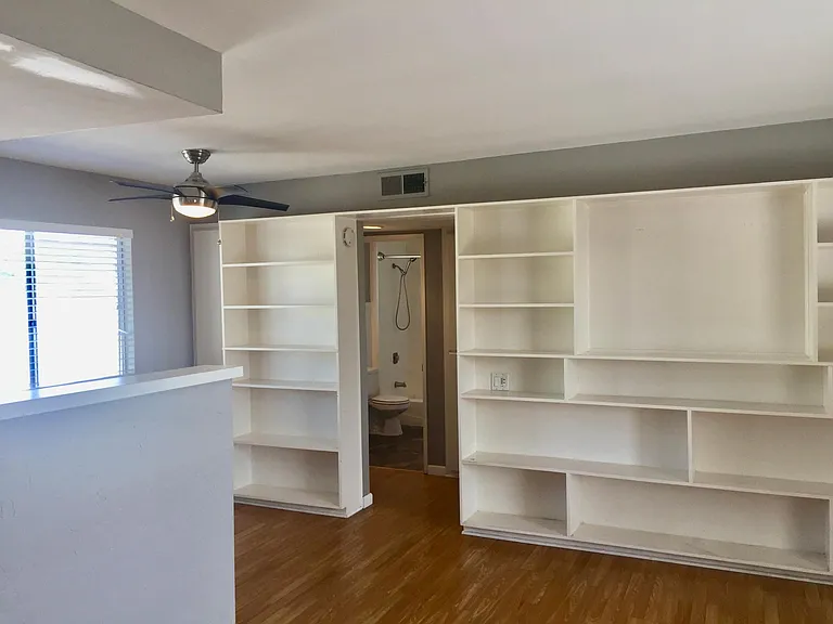 4425 Louisiana St #4 — Photo 3