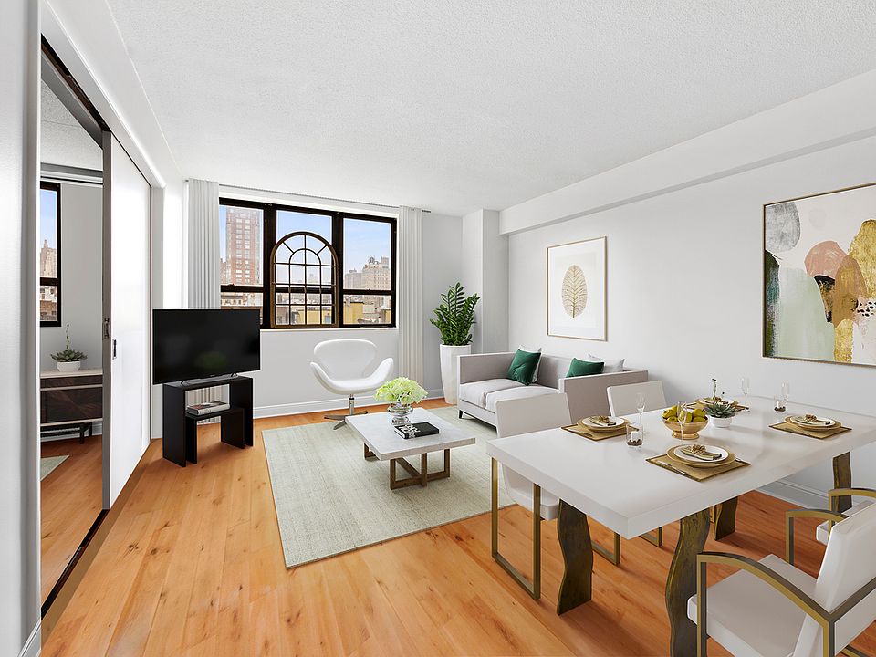 1st image of 220 Manhattan Ave APT 8R