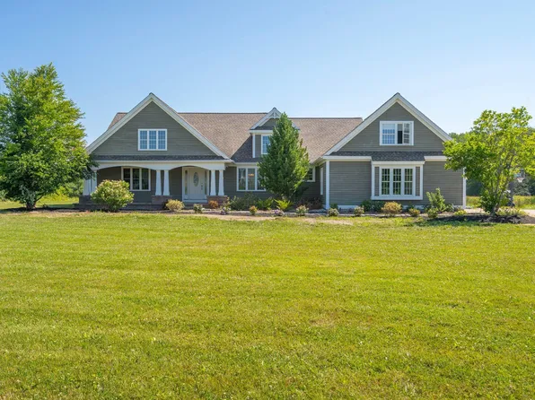 8 Moxie Lane, Biddeford, ME 04005