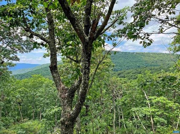 66 Brimstone Dr, Wintergreen Resort, VA 22967