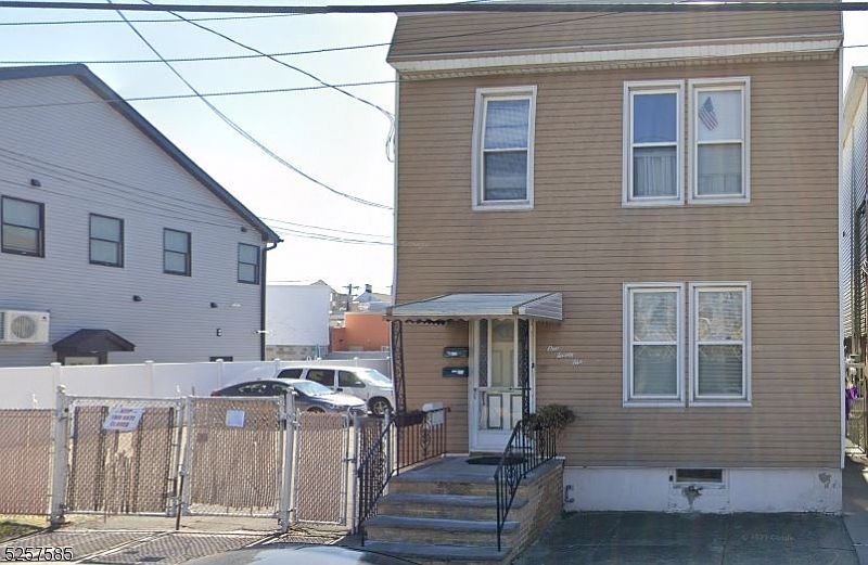 1st image of 125 Malvern St