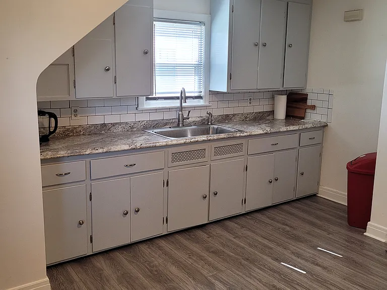 3567 Chapin Ave #2 — Photo 2
