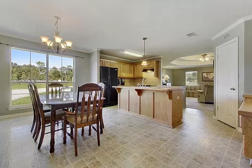 Open kitchen with great view - 42335 Egbelu Ln