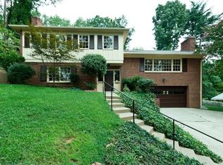 3621 38th St N, Arlington, VA 22207