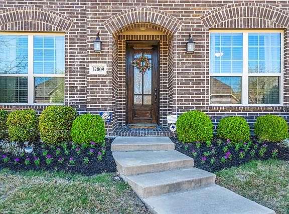 3rd image of 12809 Spring Hill Dr