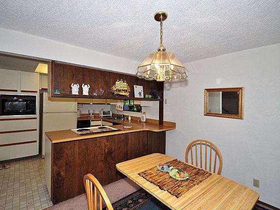 3rd image of 19207 40th Ave W Unit D6