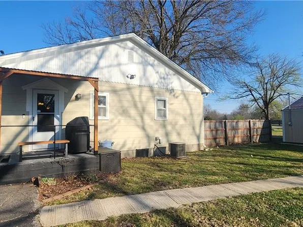 101 S Broadway St, Franklin, KS 66735