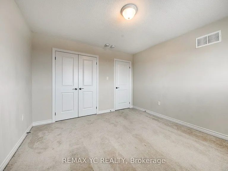56 Walker Blvd — Photo 31
