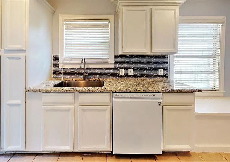 919 Dorothy St — Photo 13