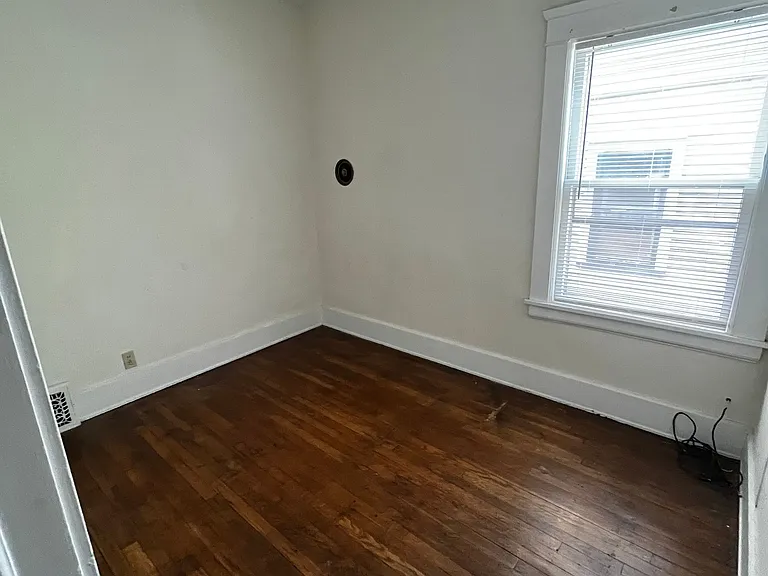 2321 Bellfield Ave #3 — Photo 2
