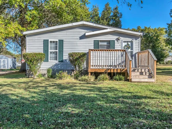 421 Hobbs Ave, Lebanon, TN 37087