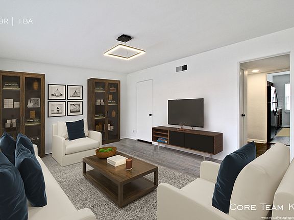 2nd image of 1015 W 41st Pl #1040-1