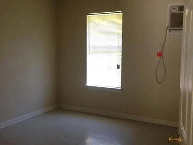 44068 S Baptist Rd — Photo 3