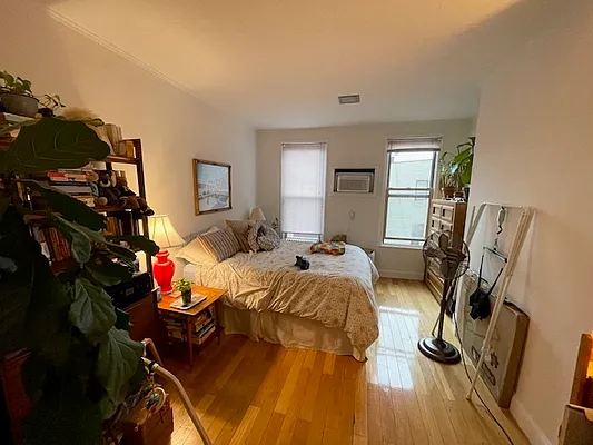 Rented by Capri Jet Realty Corp | media 3