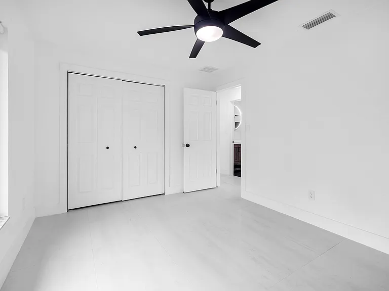 Mattituck Cir — Photo 16