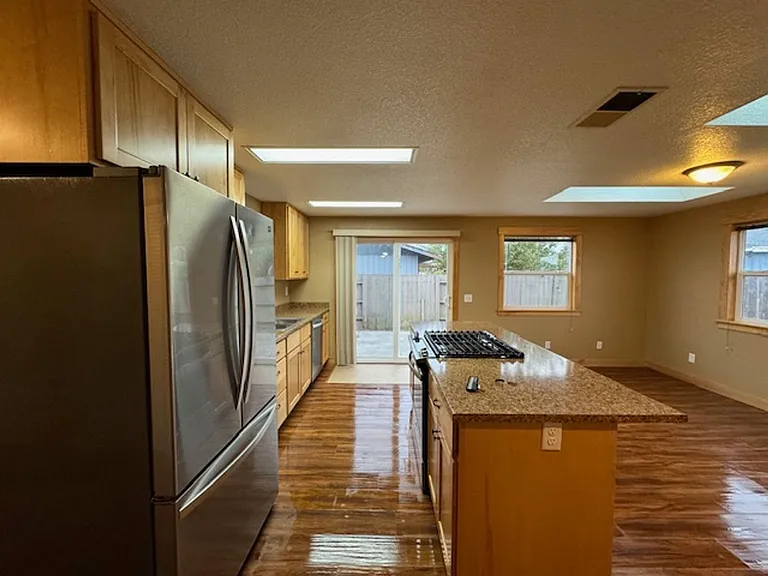 3241 Zelia Ct — Photo 8