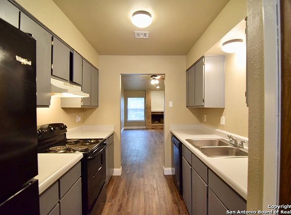 5th image of 5336 Gawain Dr