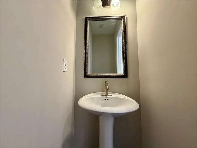 324 Overture Ct — Photo 7