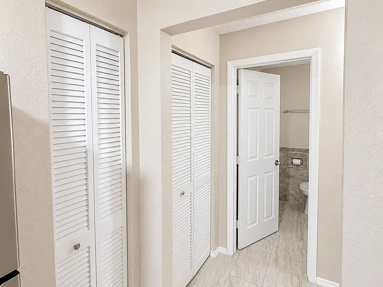 21150 Gertrude Ave #B4 — Photo 9