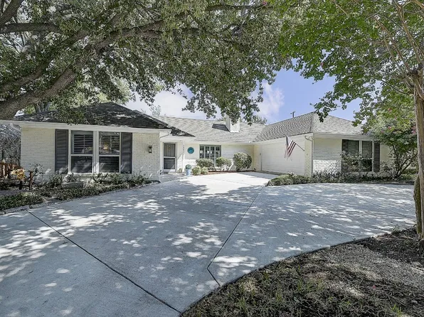 3813 Wooded Creek Dr, Farmers Branch, TX 75244