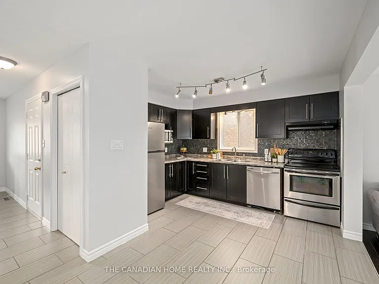 812 Sandcherry St — Photo 7