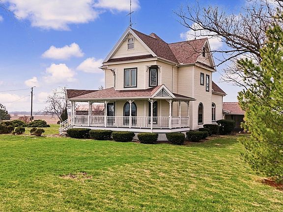 3rd image of 7961 N 3000th Rd E