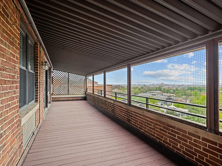 Broadview Apartments — Photo 40